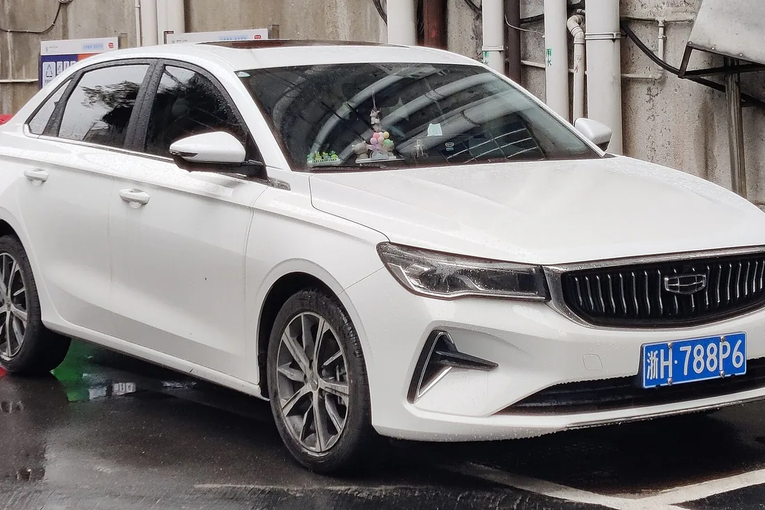 Автомобиль Geely Emgrand
